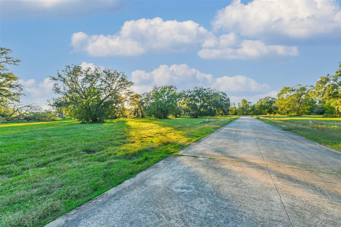 Photo of 381 Horse Shoe Trail