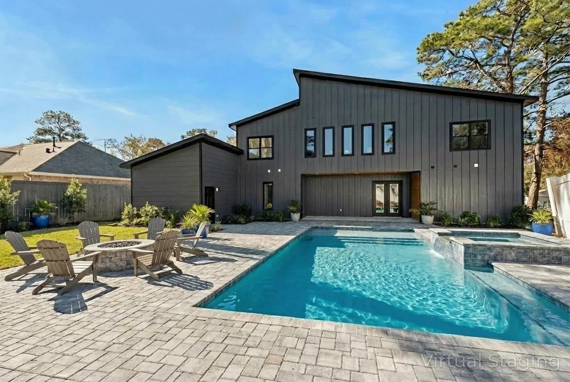 Photo of 7292 Edgewater Drive