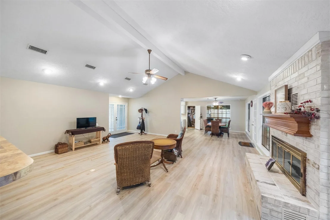 Photo of 12155 Hawthorne Drive