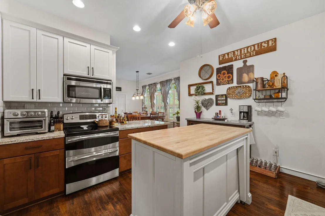 Photo of 733 County Road 6763