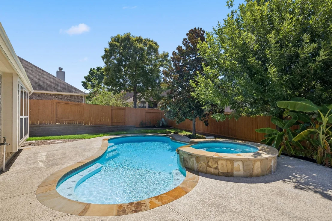 Photo of 1041 Cedar Forest Drive