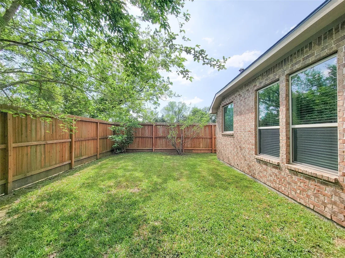 Photo of 17231 Forest Ridge Pt