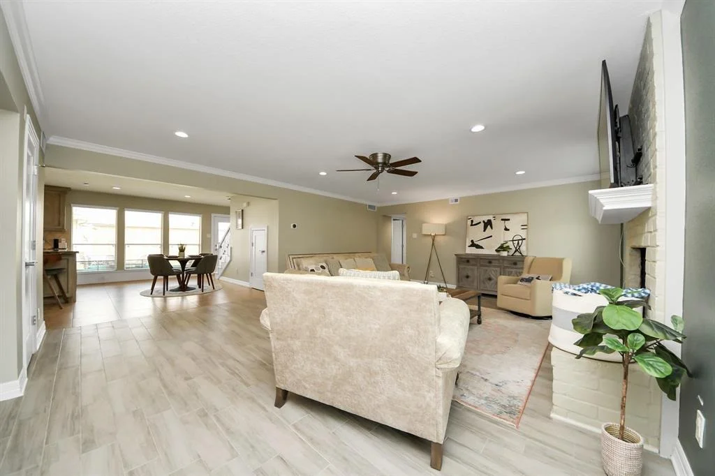 Photo of 415 Lakeside Estates Drive
