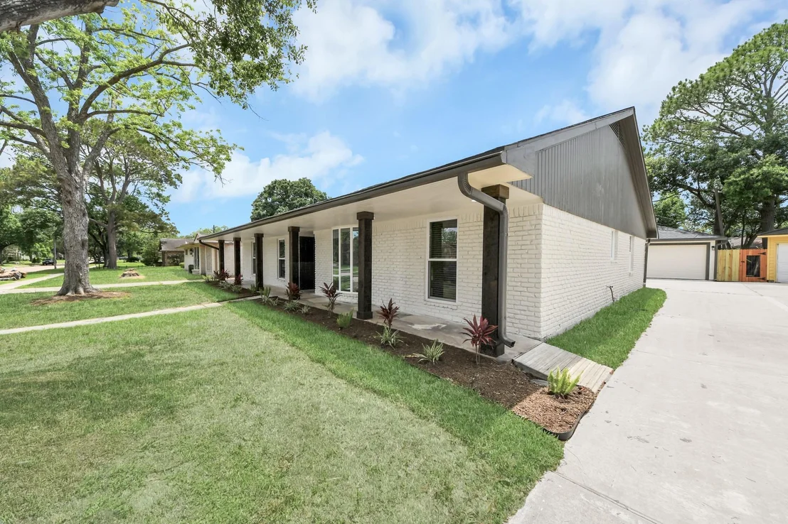 Photo of 6023 Lattimer Drive
