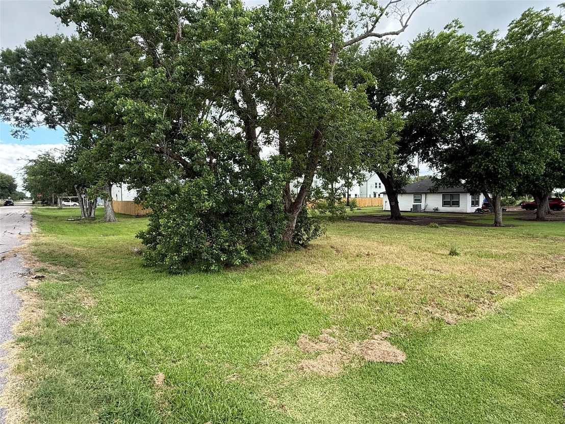 Photo of 407 N 3rd Street