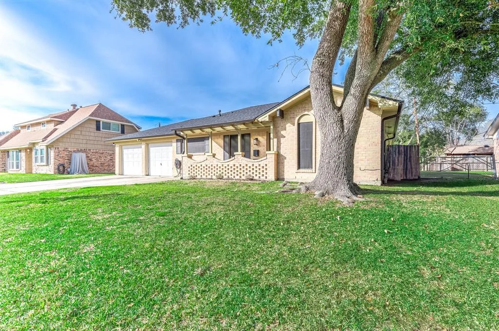 Photo of 10451 Rustic Gate Road