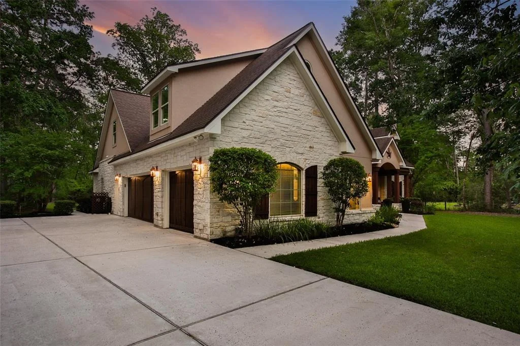 Photo of 28 Lake Forest Drive