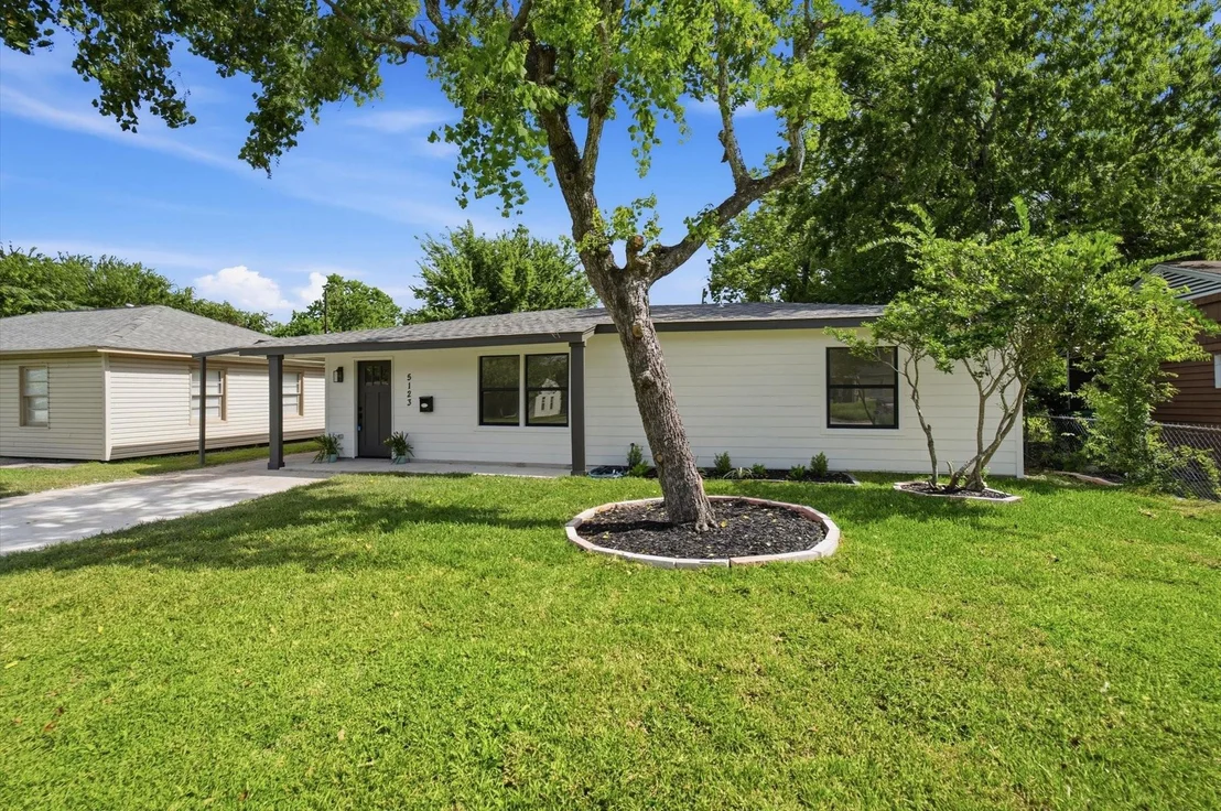 Photo of 5123 Willow Glen Drive