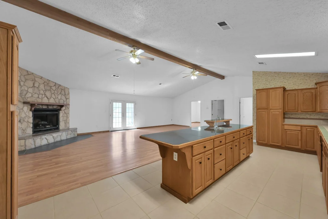 Photo of 121 Magnolia Boulevard