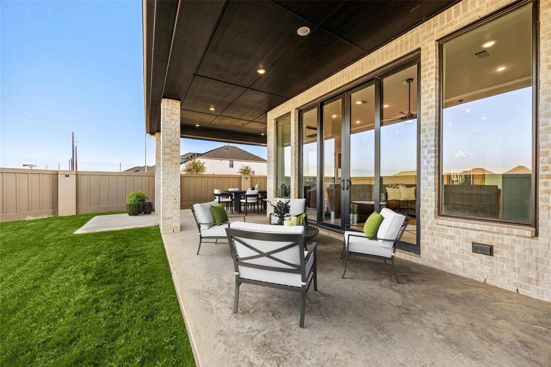 Photo of 31306 Crescent Hill Drive