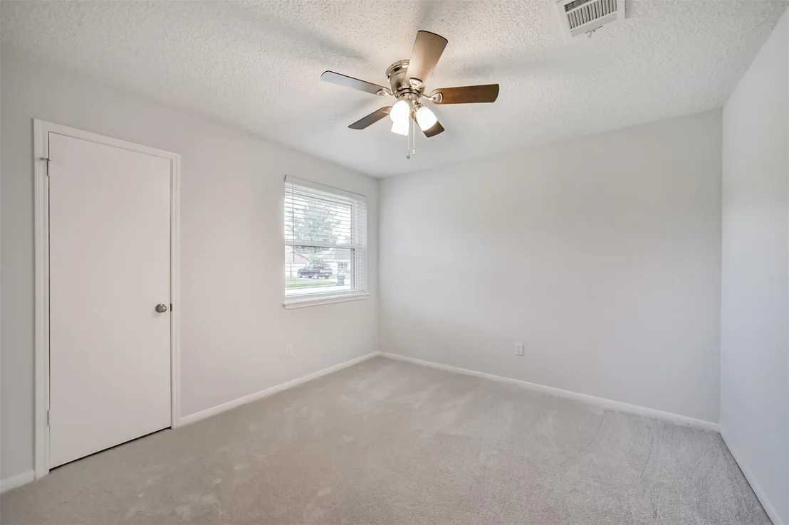 Photo of 17502 Huntersglen Circle