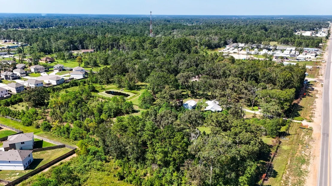 Photo of 17652 Hwy 105 E