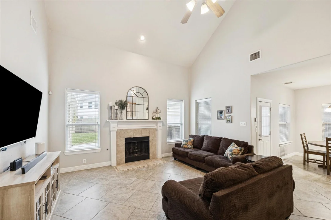 Photo of 2111 Great Prairie Lane
