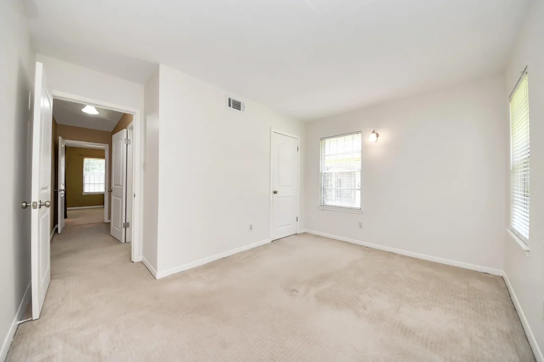 Photo of 9814 Warwana Road