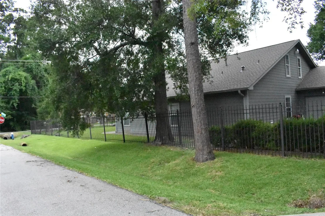 Photo of 8535 Parkette Drive