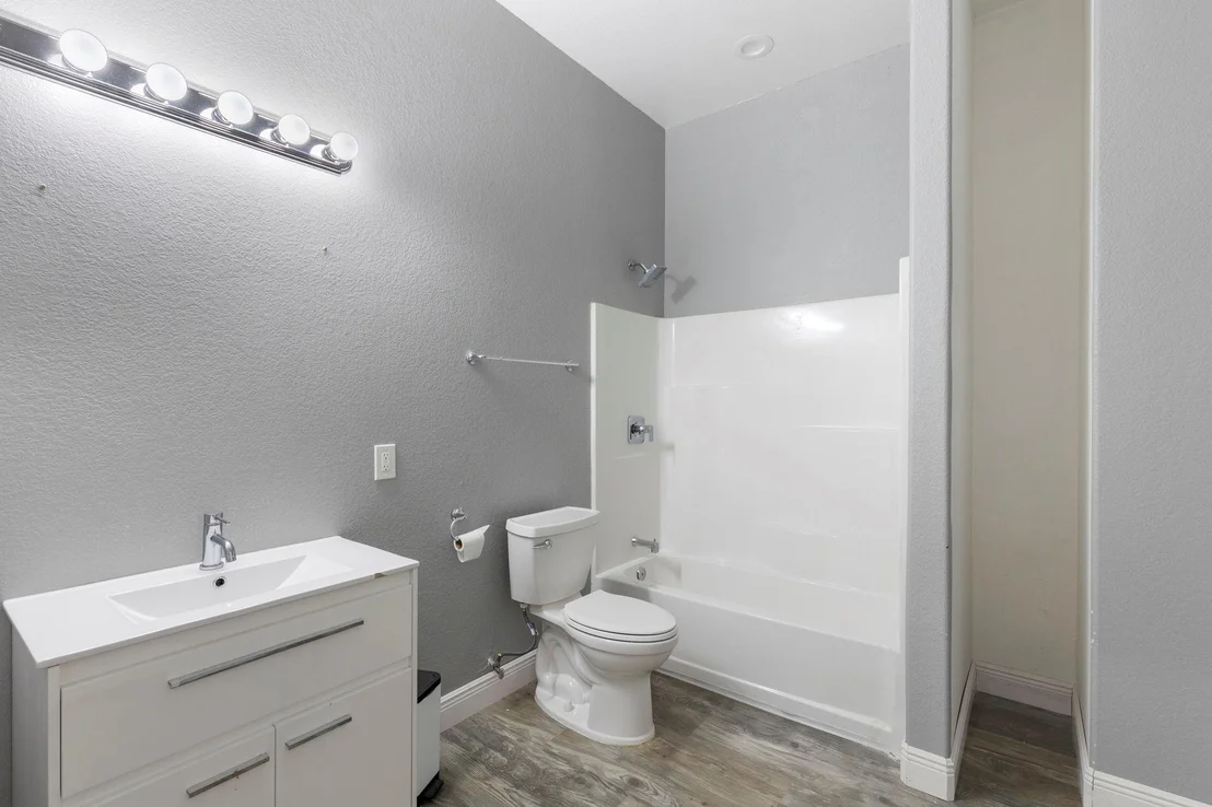 Photo of 2464 N Walker Road