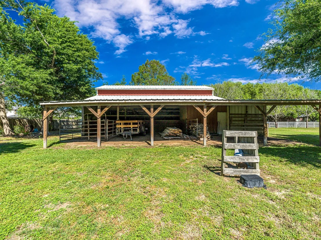 Photo of 3102 Willow Creek Lane