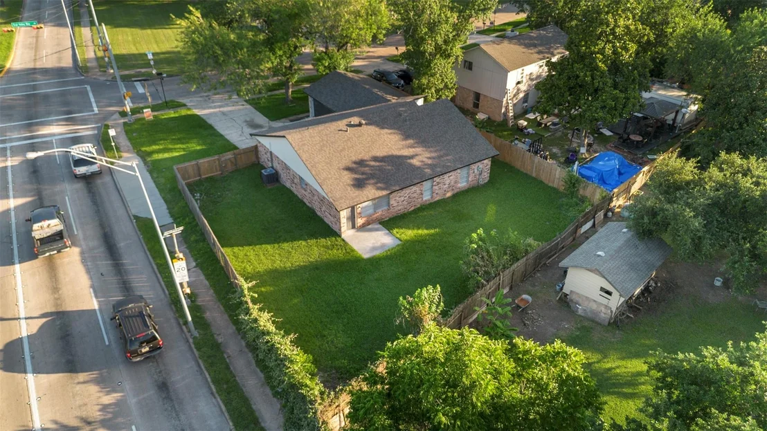 Photo of 6502 Trail Valley Way