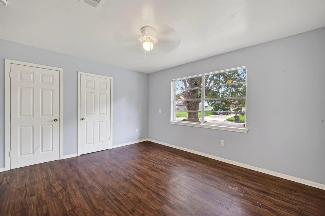 Photo of 3918 Tavenor Lane