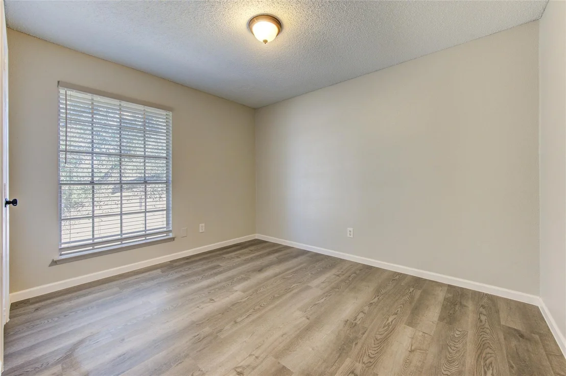 Photo of 6910 Navidad Road