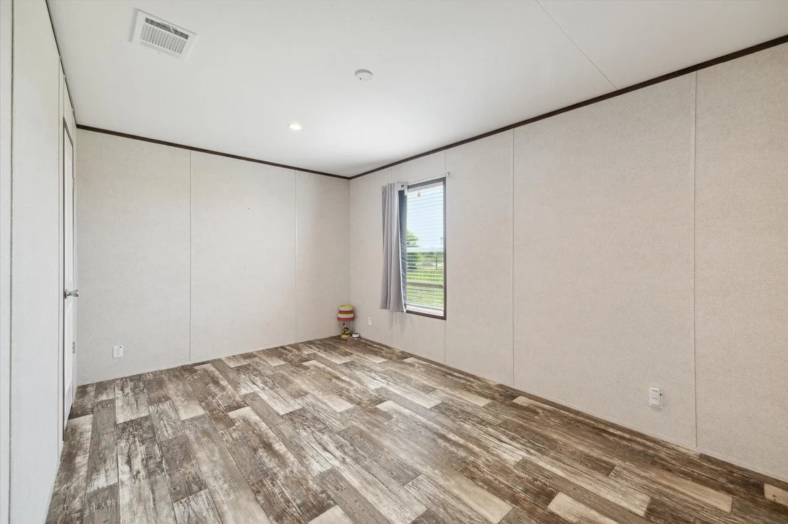 Photo of 1264 Road 5735