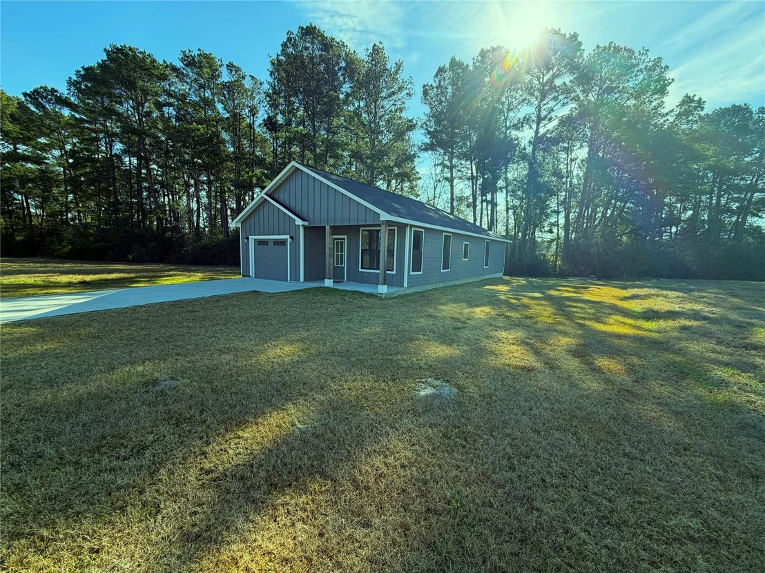 Photo of 75 Oakridge S