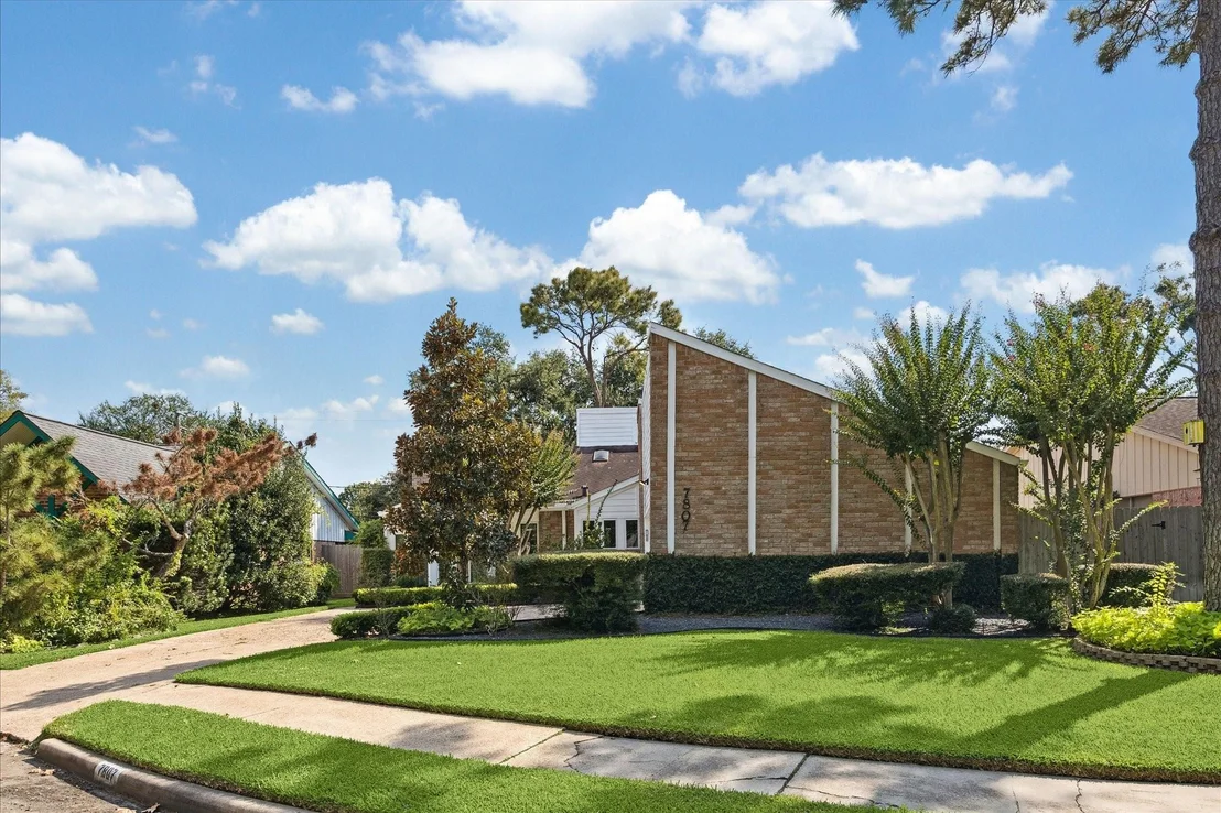 Photo of 7807 Del Rey Lane