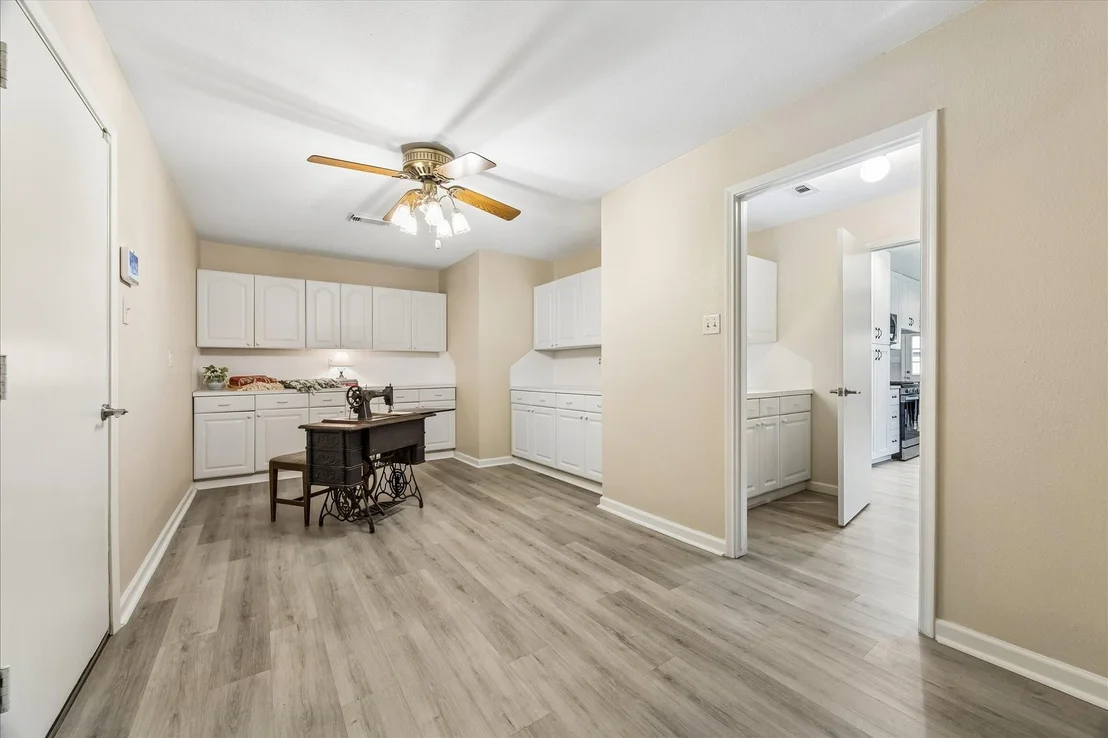 Photo of 16427 Clearcrest Drive