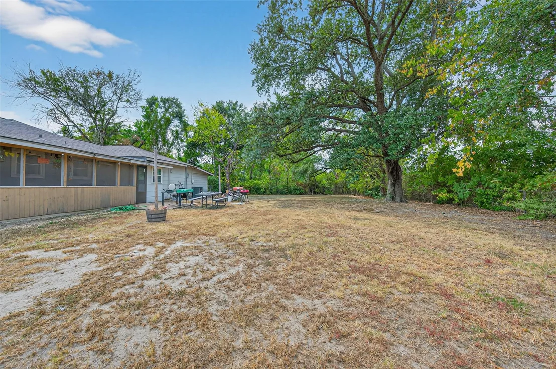 Photo of 702 Churchill Drive