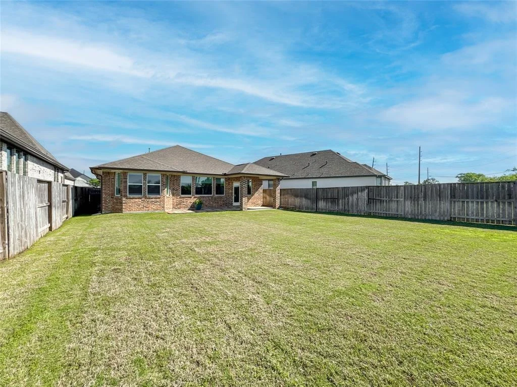 Photo of 4138 Shackleton Court