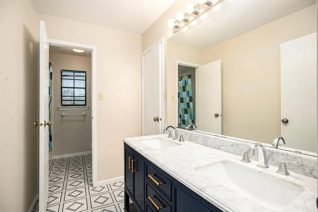 Photo of 4214 Glen Avon Drive