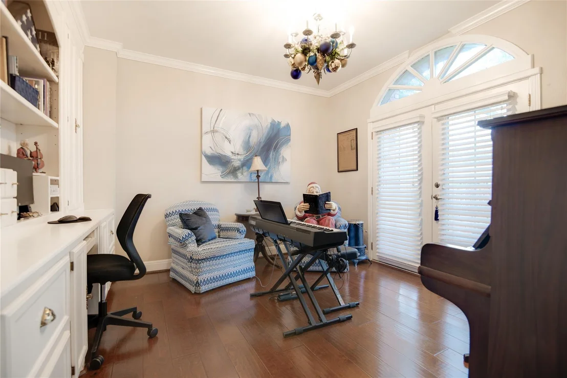Photo of 614 Olde Oaks Drive
