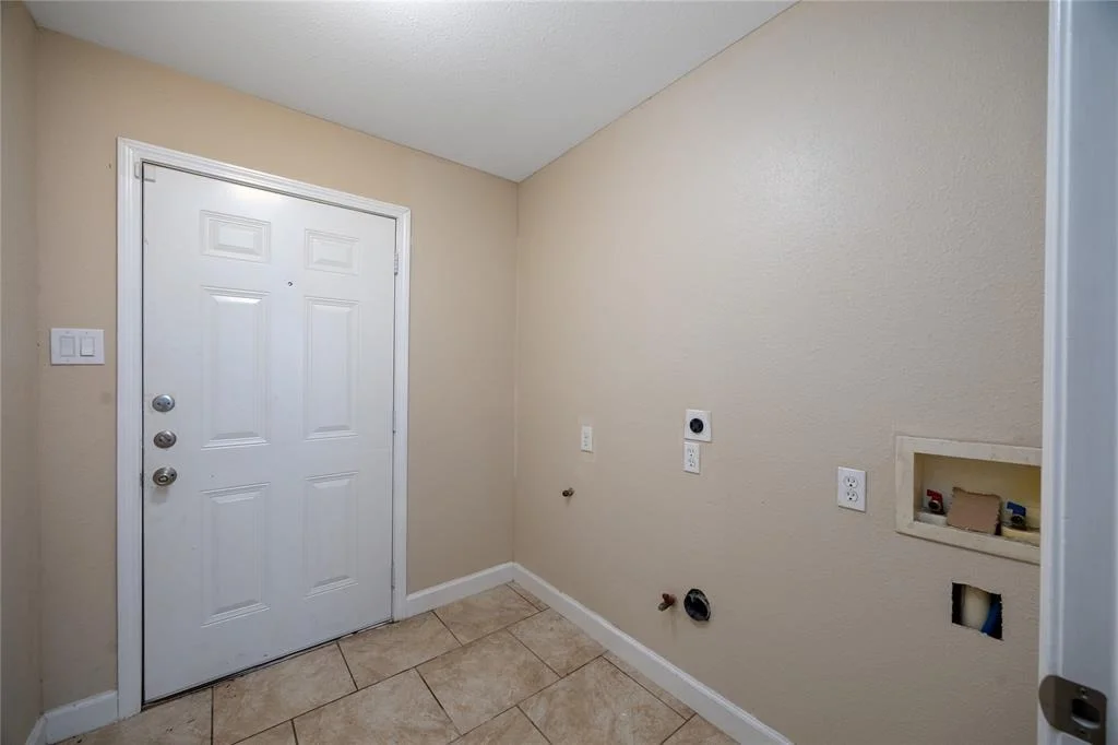 Photo of 6319 Winfield Road