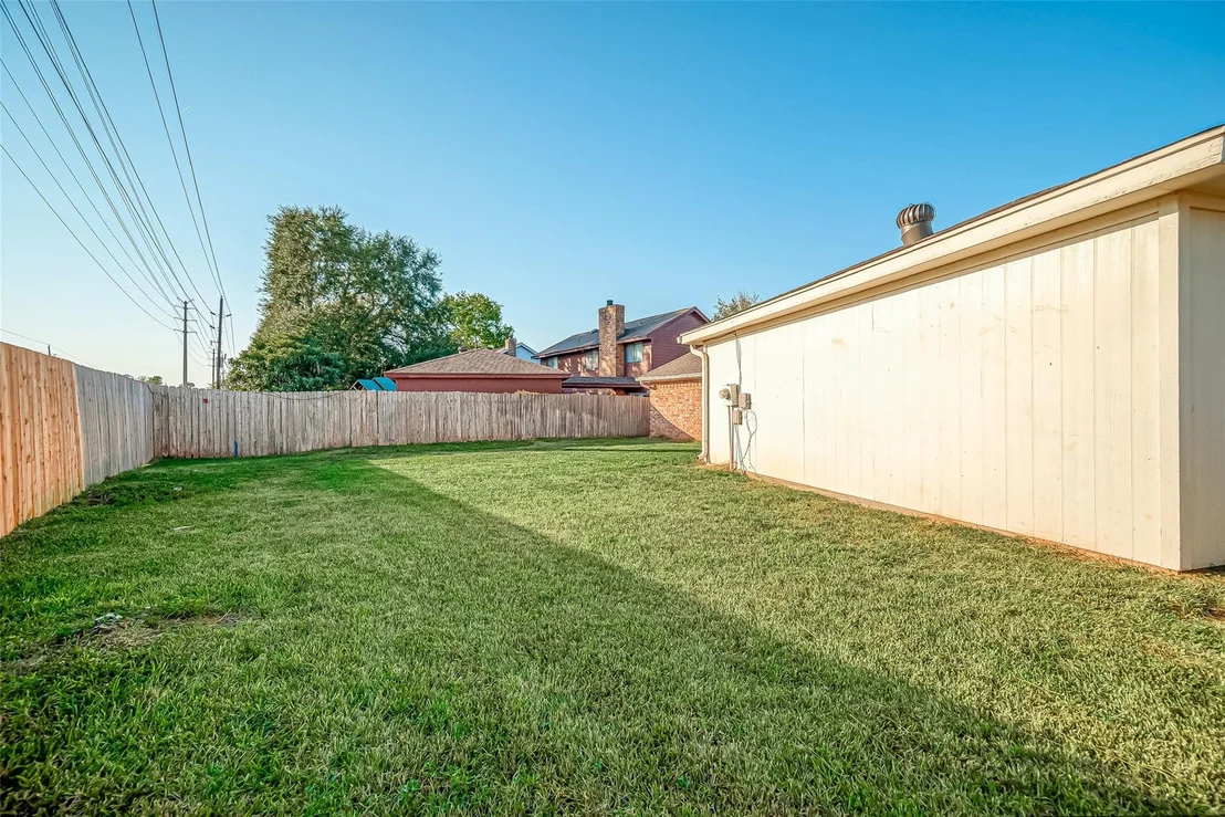 Photo of 2810 Pineleaf Drive