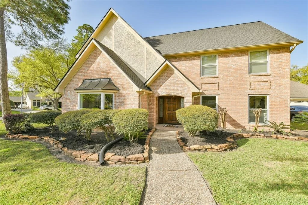 Photo of 16615 Aldenham Place