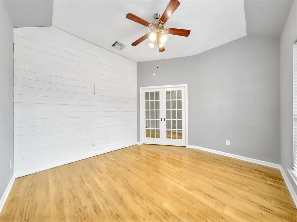 Photo of 18818 Cove Mill Lane
