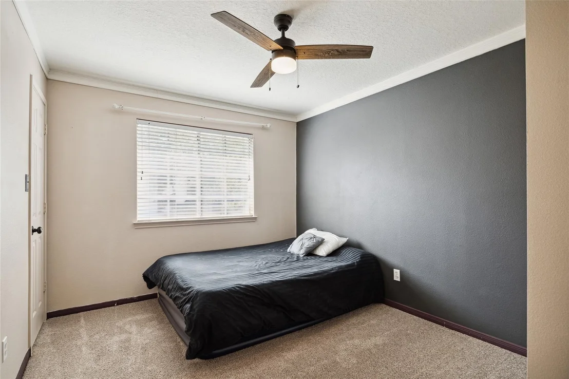 Photo of 25619 Oakridge Forest Lane