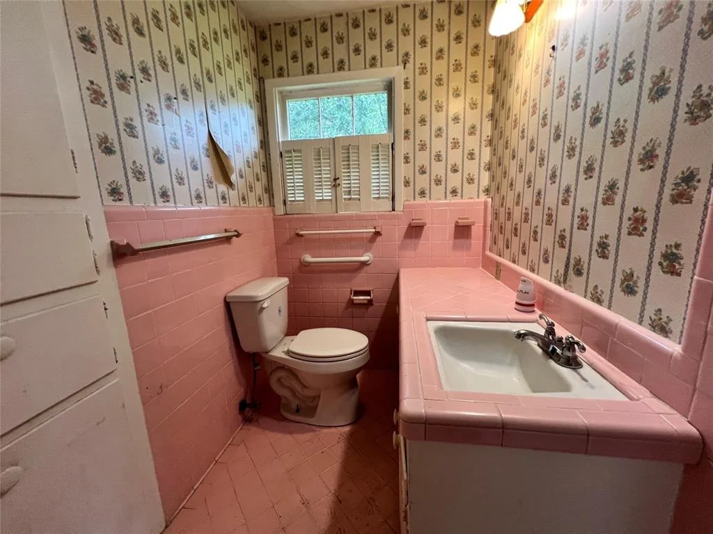 Photo of 5530 Bristol Drive