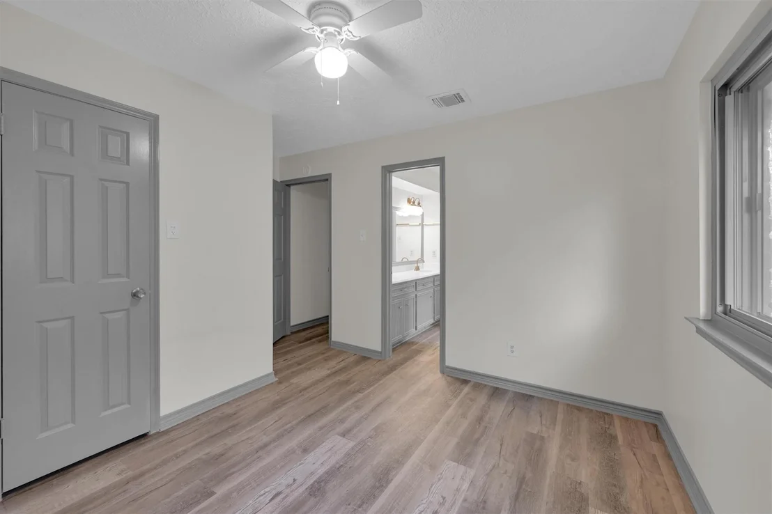 Photo of 7522 Live Oak Drive