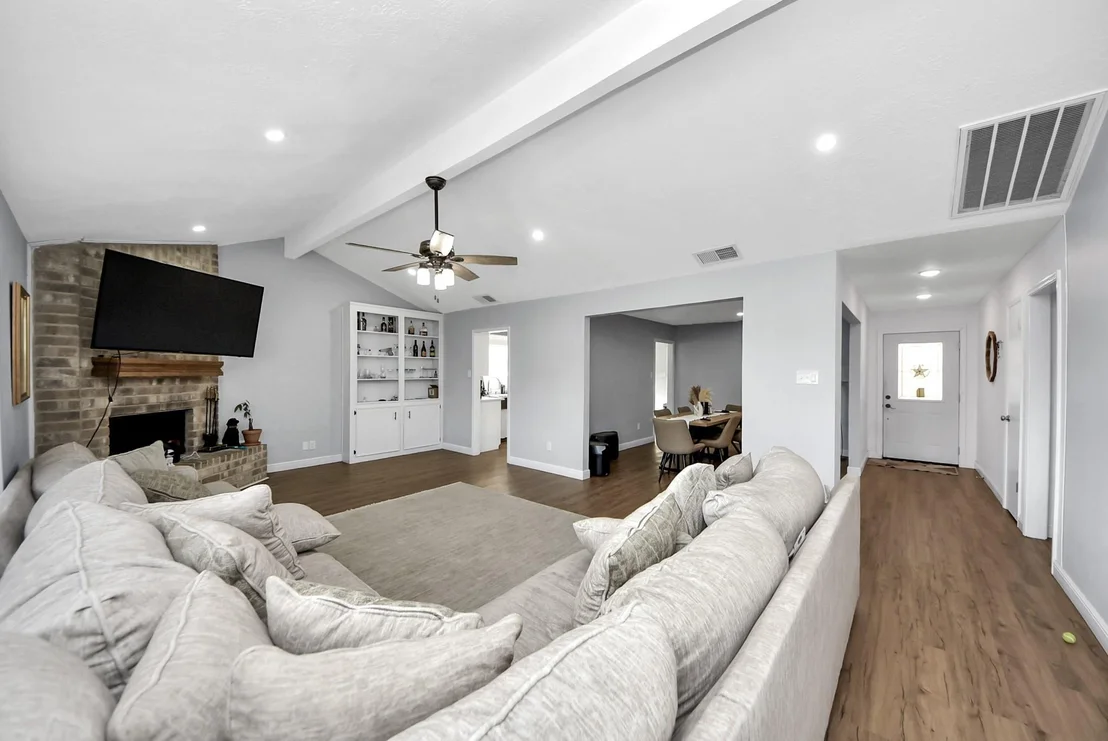 Photo of 2531 Willow Drive