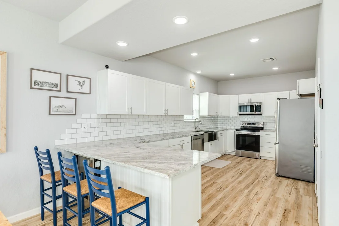 Photo of 2938 Bluewater Highway