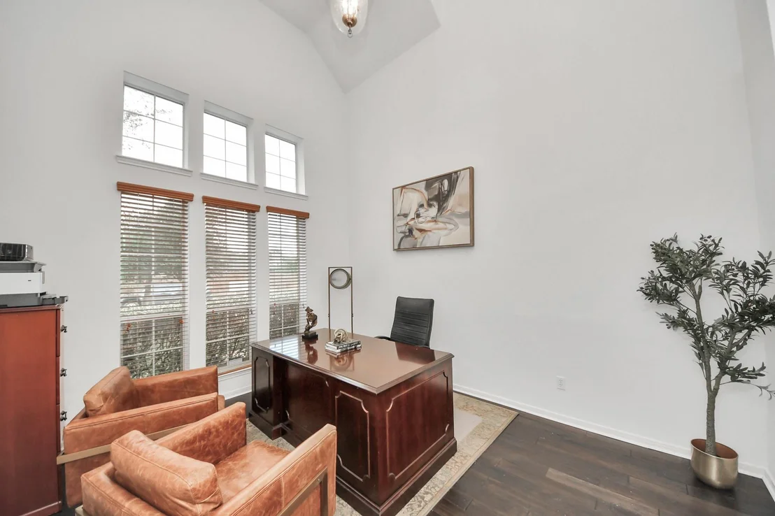 Photo of 11003 Leigh Woods Drive