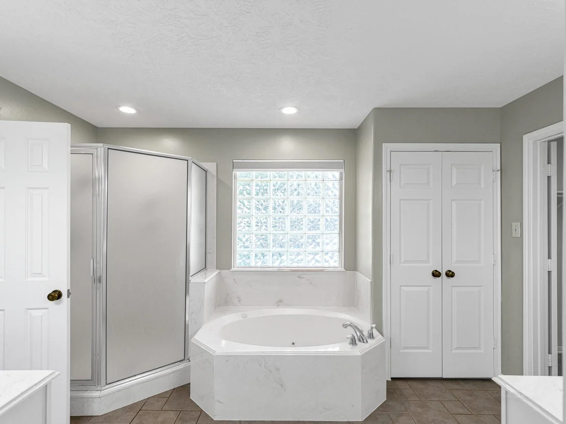 Photo of 32601 Rogers Road