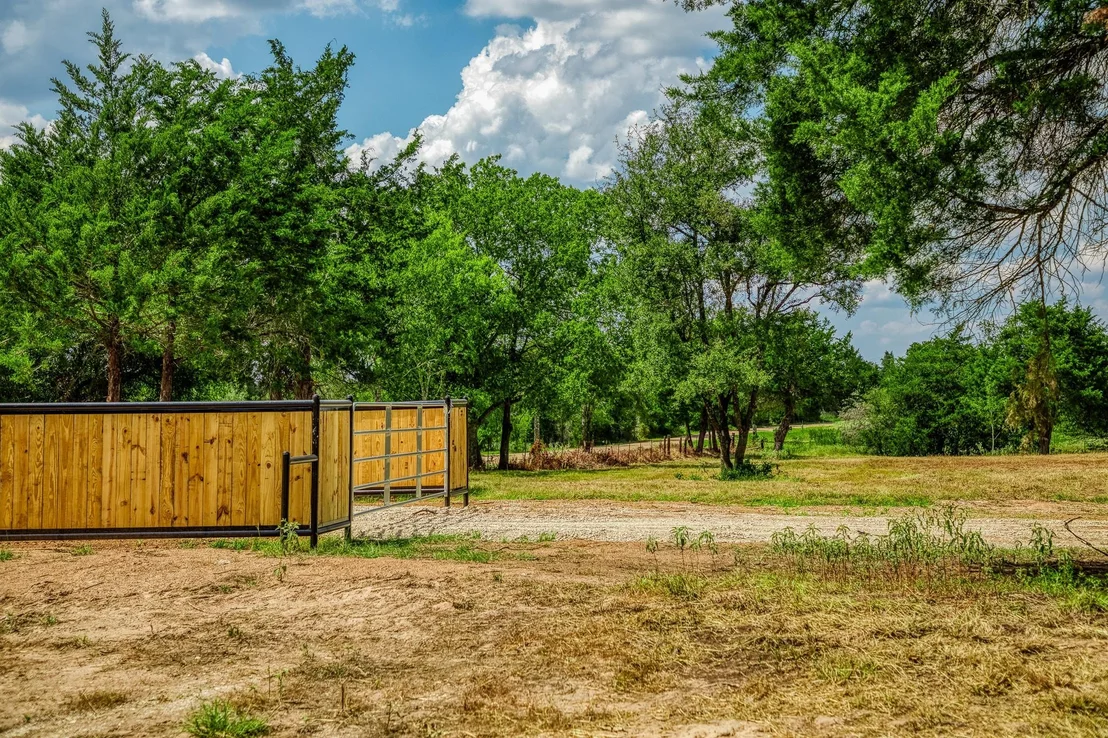Photo of 8595 County Road 324