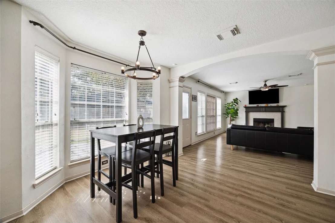 Photo of 25619 Oakridge Forest Lane