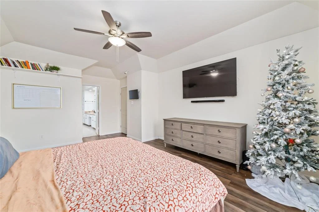 Photo of 6231 Oak Pass Drive