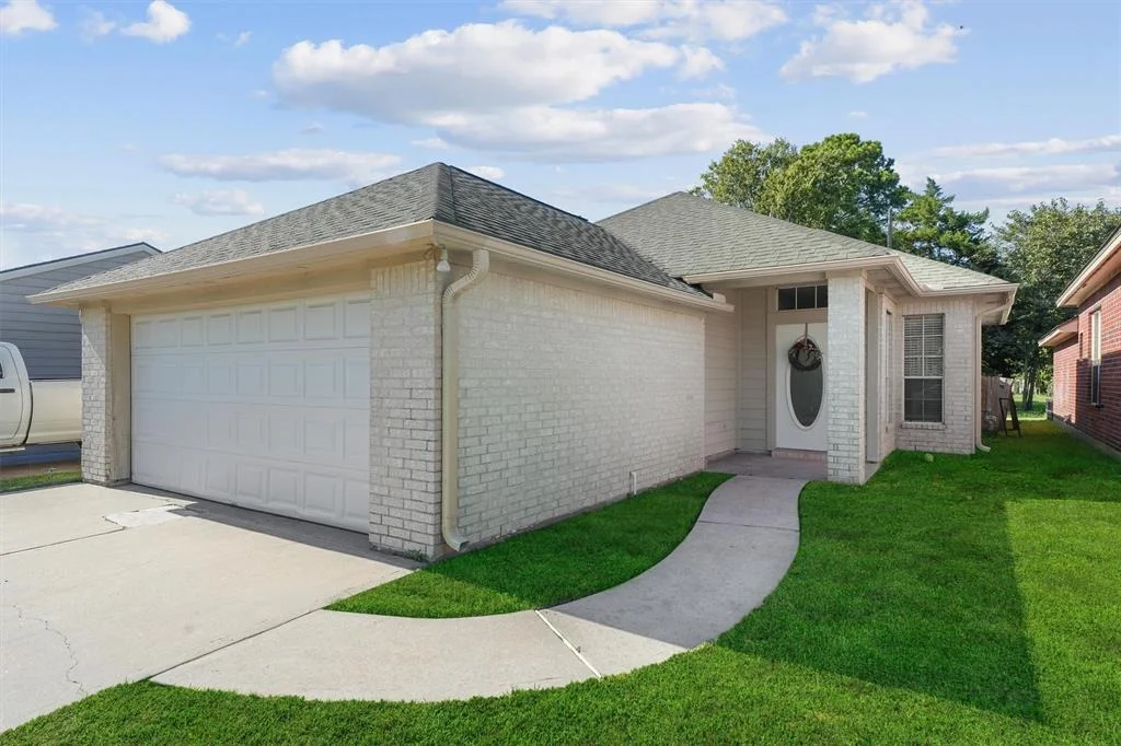 Photo of 13046 Centaurus Ct