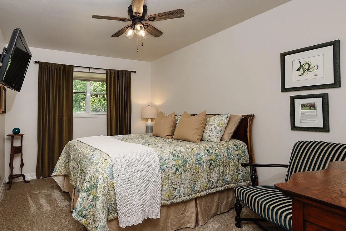 Photo of 2403 Micliff