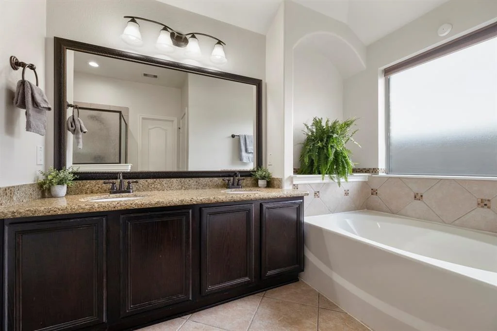 Photo of 2807 Lockeridge Bend Drive