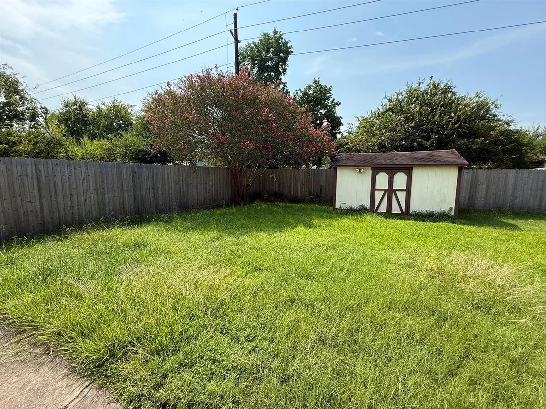 Photo of 24303 Four Sixes Lane